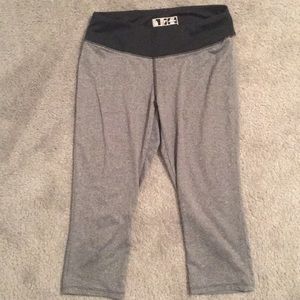 Workout leggings- size small